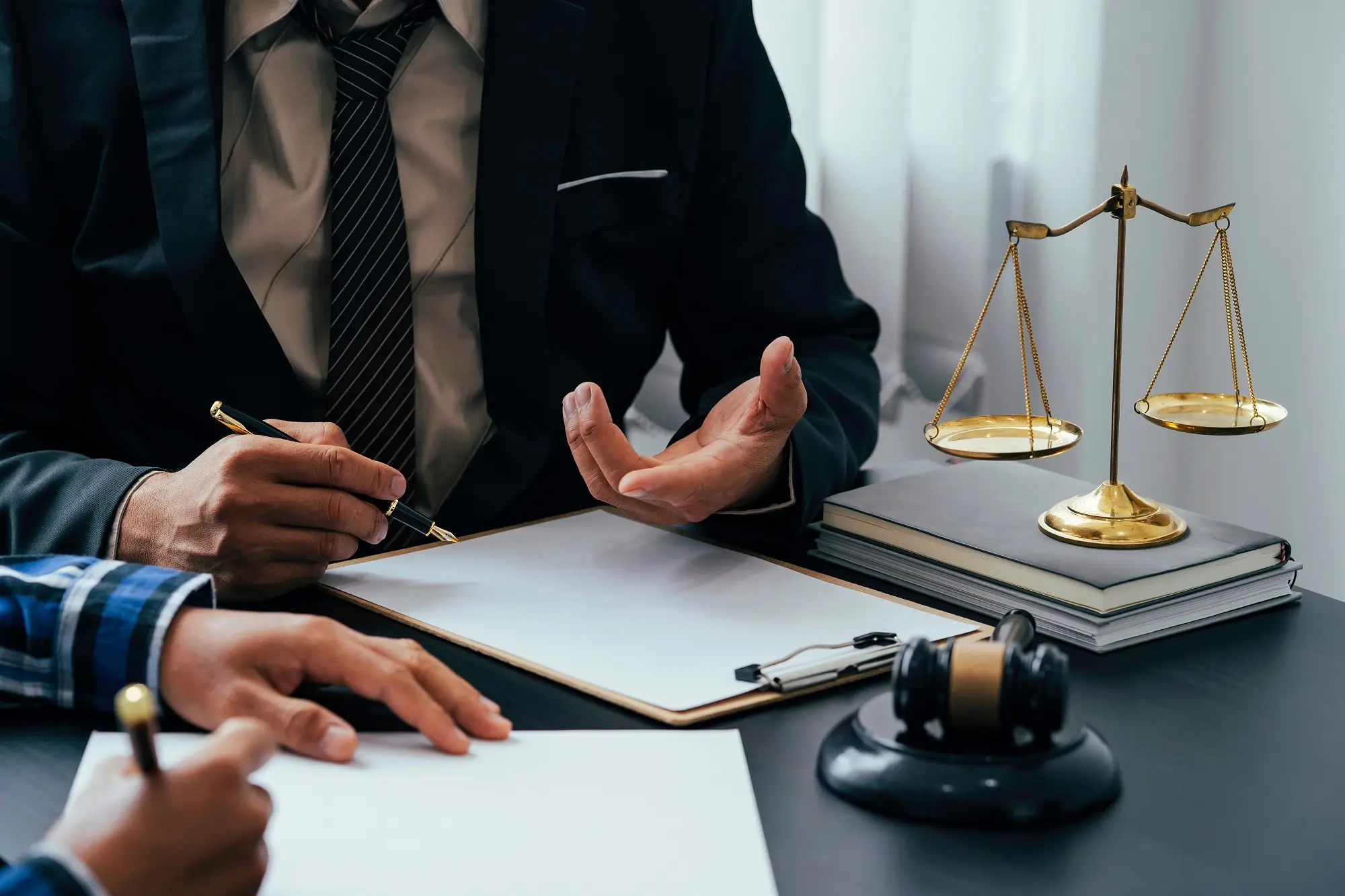 Navigating the Legal Maze: How a DUI Lawyer Can Safeguard Your Future